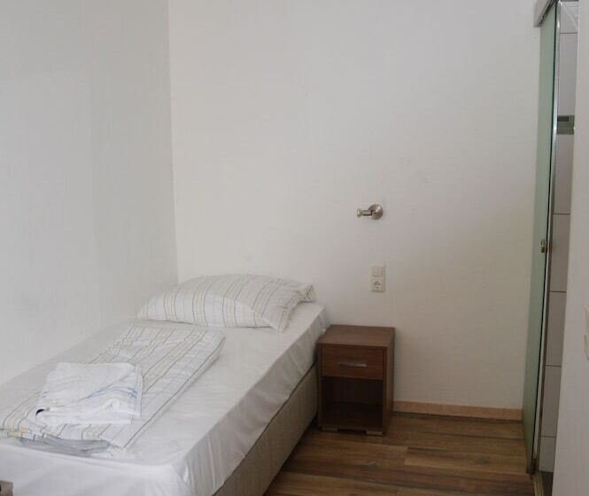 בית מלון כפרי Colonia