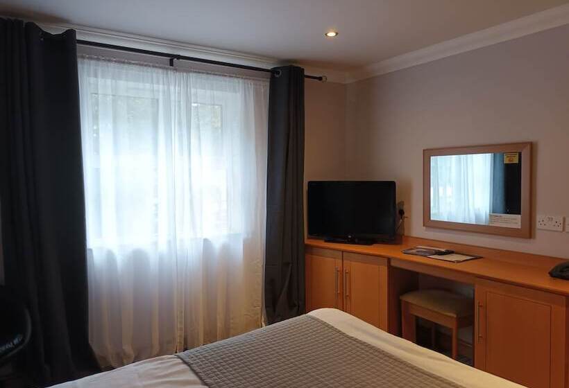 Отель Corn Mill Lodge