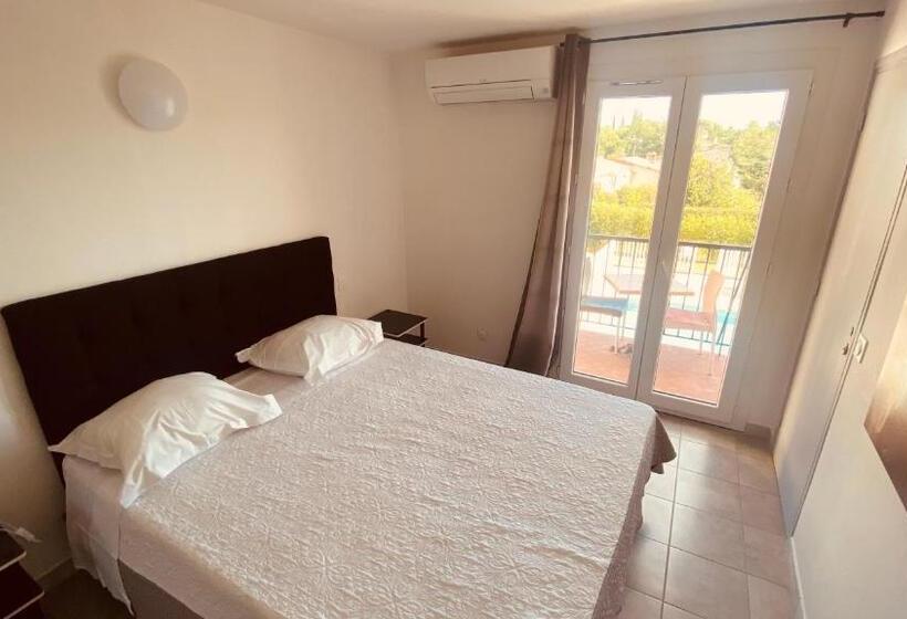 فندق De La Poste