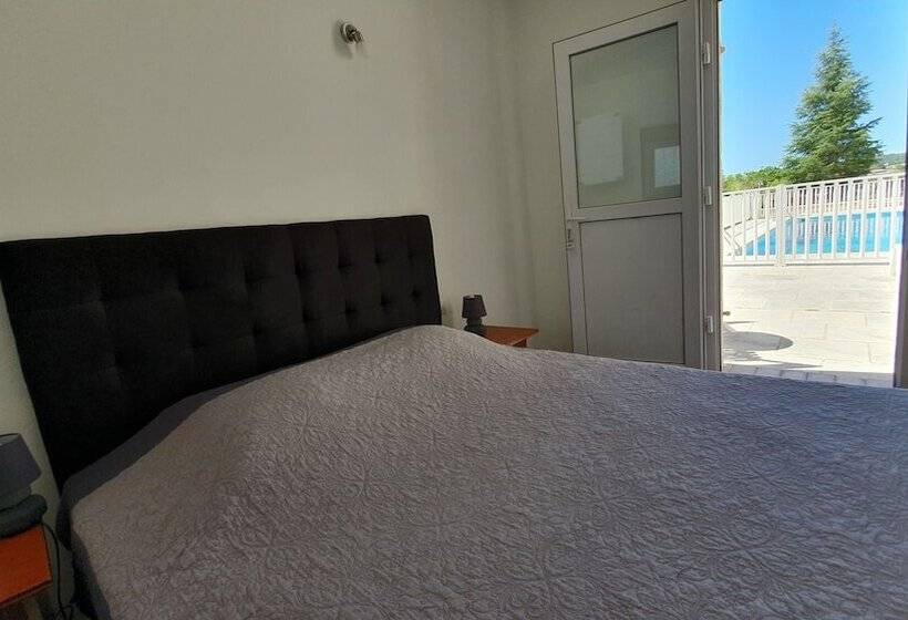 فندق De La Poste