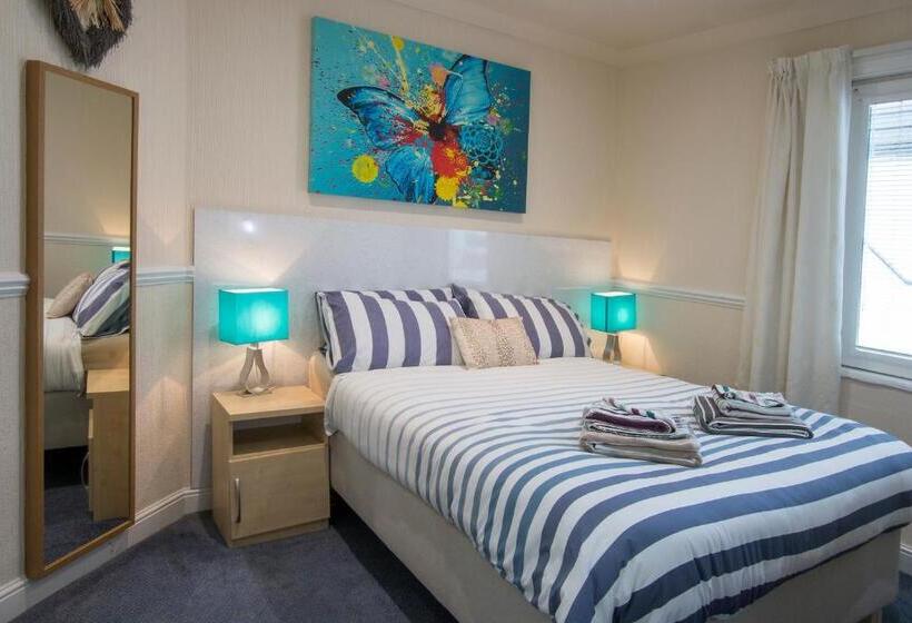 호텔 Discovery Accommodation