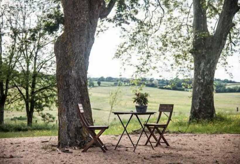 ホテル Domaine De Savigny