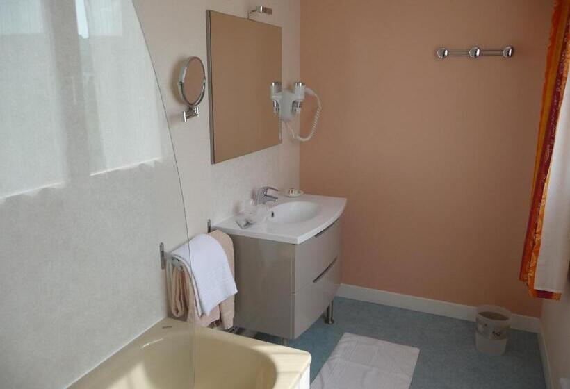 Отель Du Haut Marais