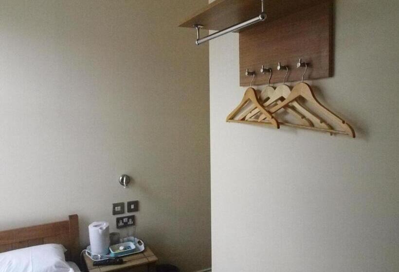 فندق Earls Court Garden