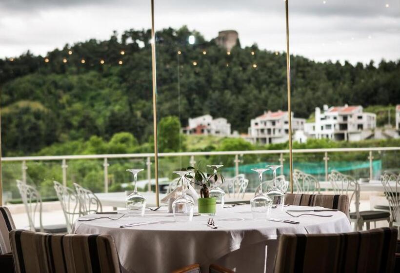 酒店 Elpida Resort & Spa