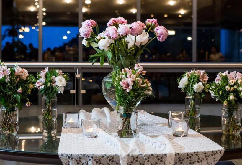 酒店 Elpida Resort & Spa