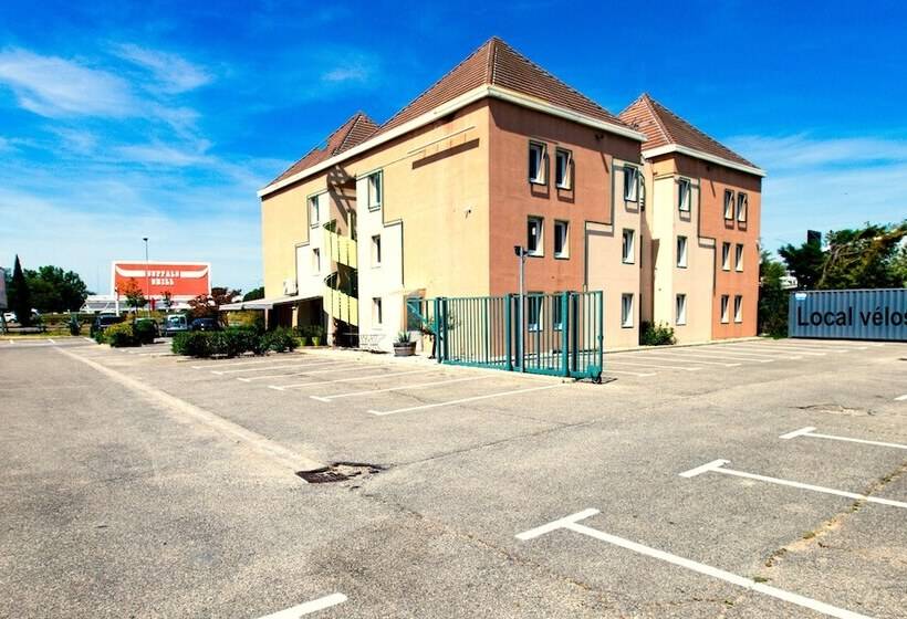 ホテル Face West Le Pontet