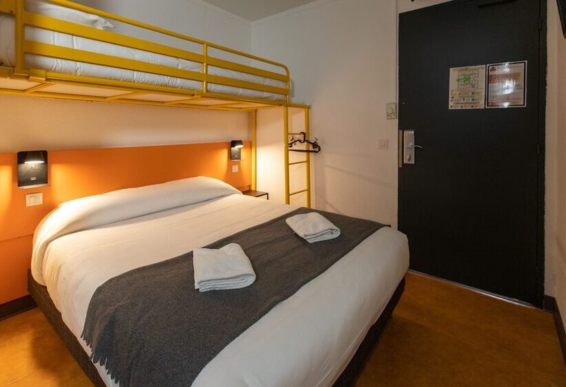 ホテル Face West Le Pontet