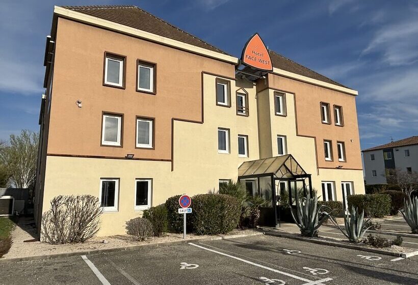 ホテル Face West Le Pontet