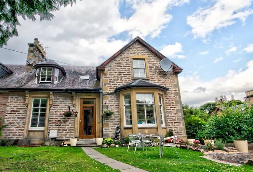 בית מלון כפרי Glasdair