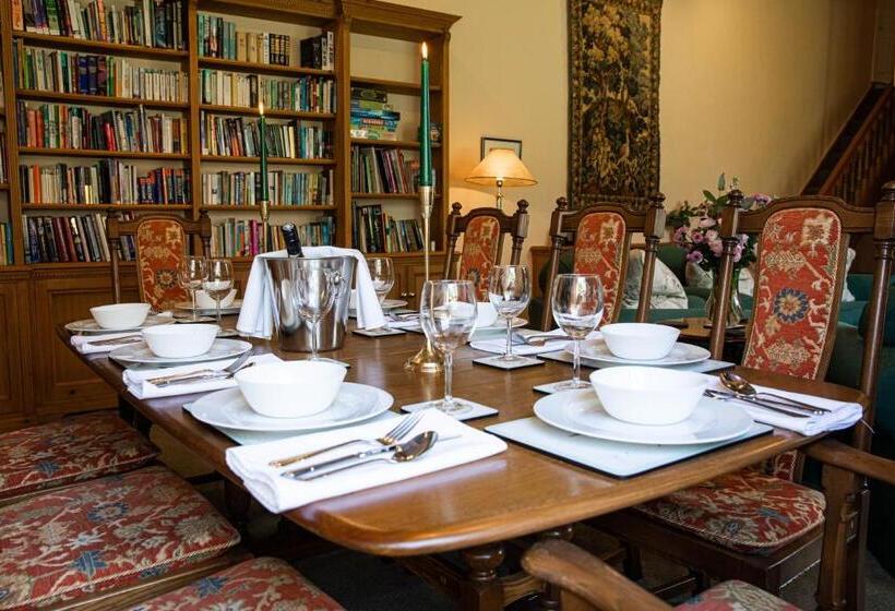 ホテル Goldsborough Hall