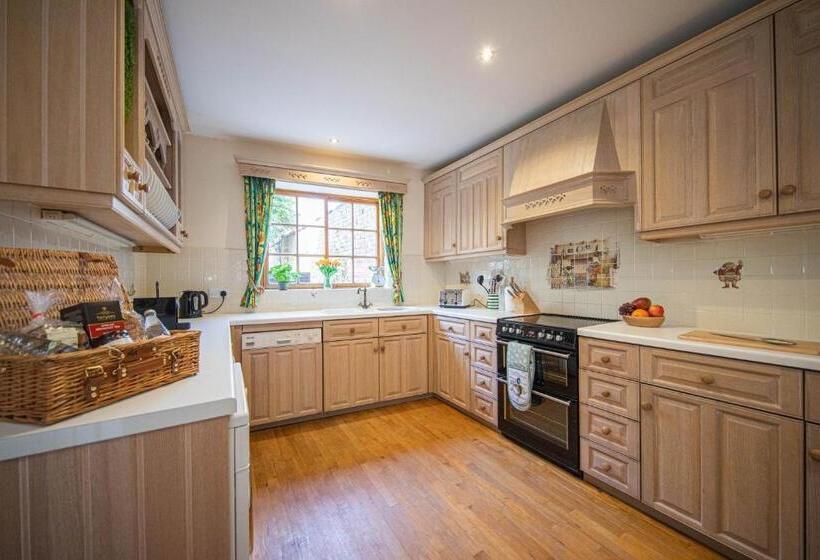 ホテル Goldsborough Hall