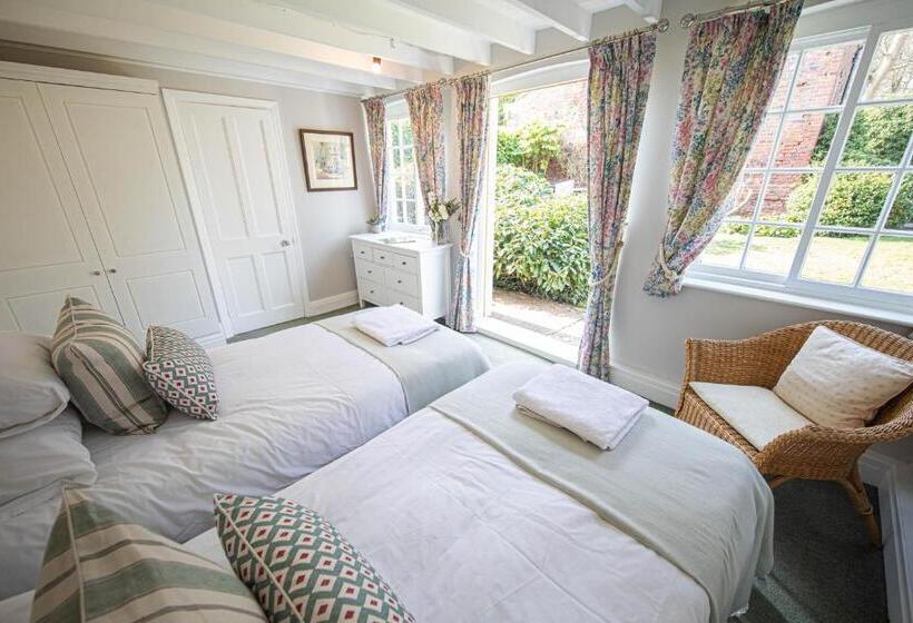 ホテル Goldsborough Hall