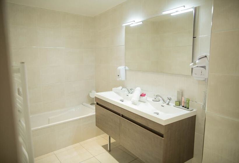 فندق Holidays & Work