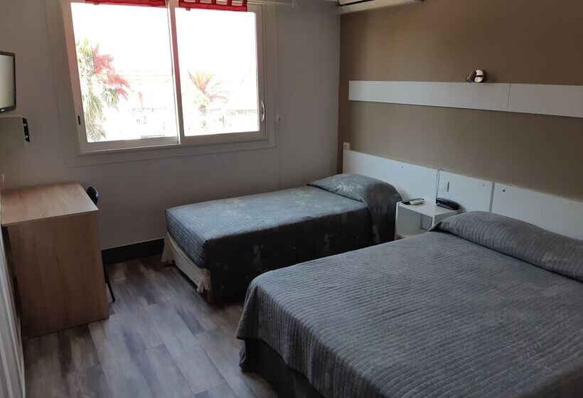 فندق De La Plage