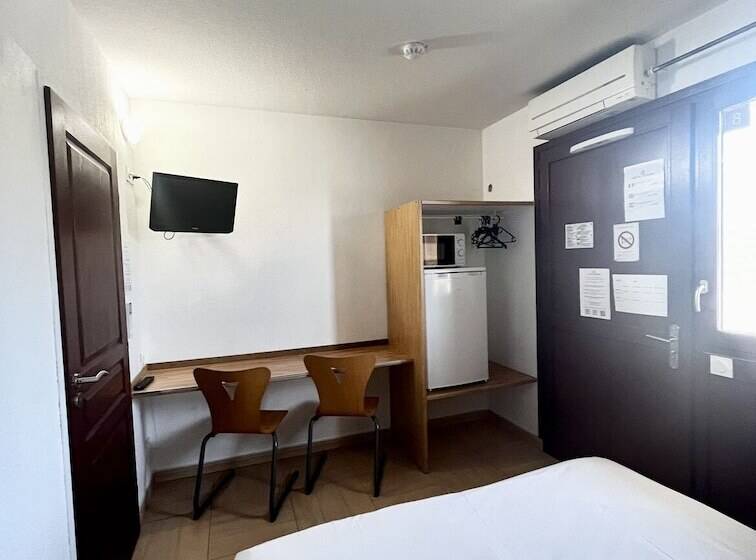 ホテル Hôtel Acajou