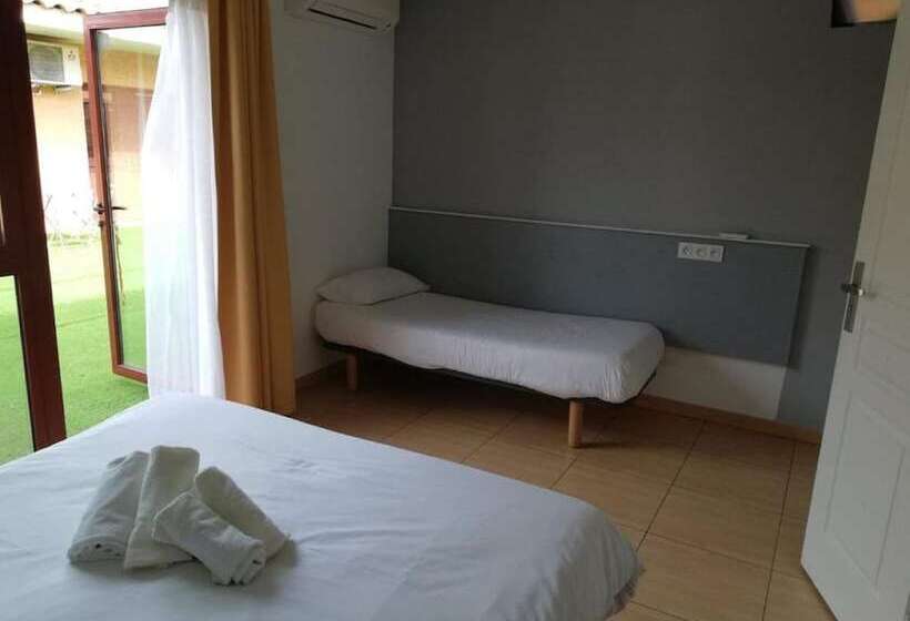 ホテル Hôtel Acajou