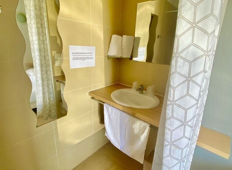 Отель Hôtel Acajou