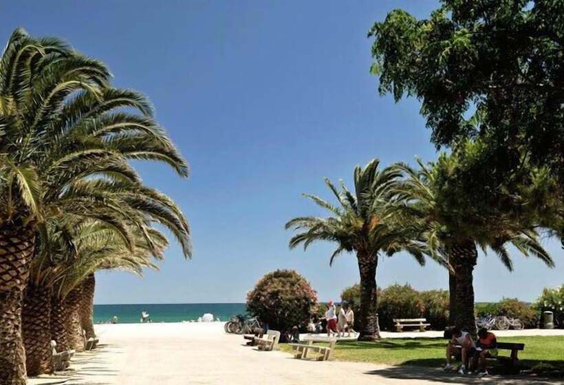 ホテル Hôtel Beau Rivage