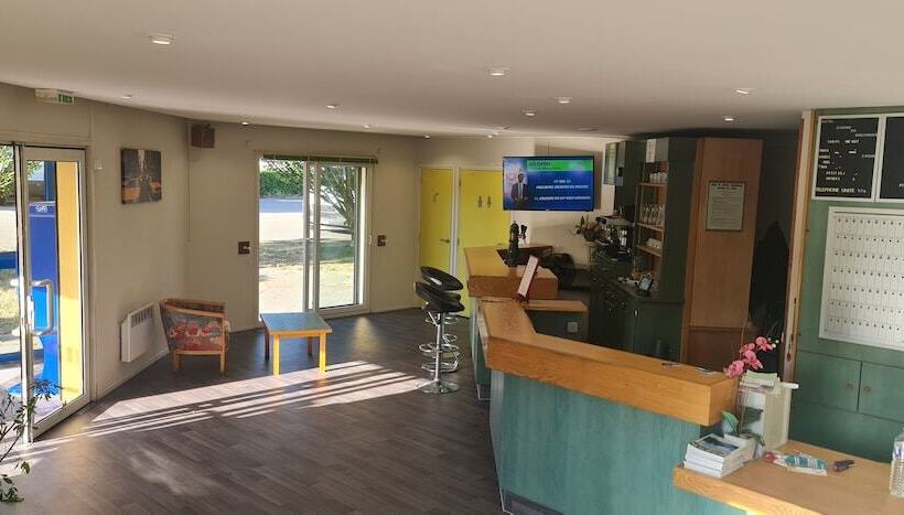 Fasthotel Macon Nord