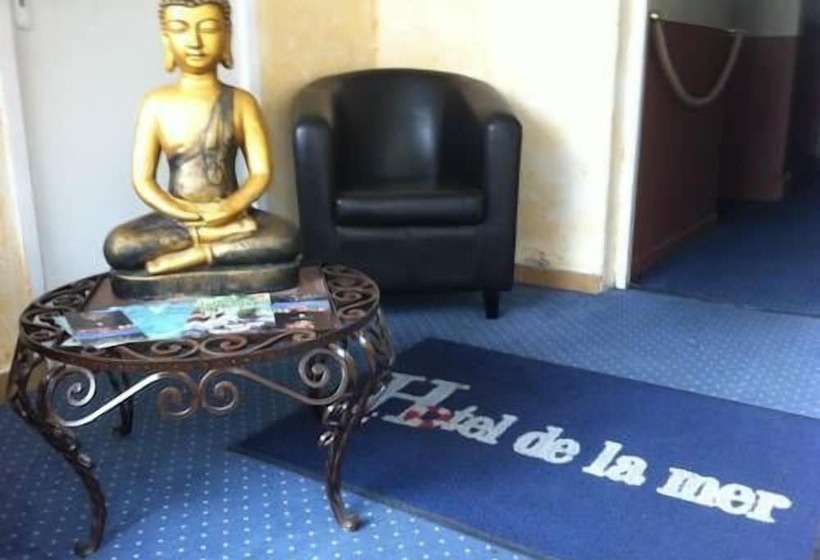 Отель Hôtel De La Mer