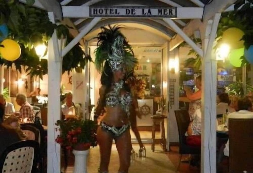 Отель Hôtel De La Mer