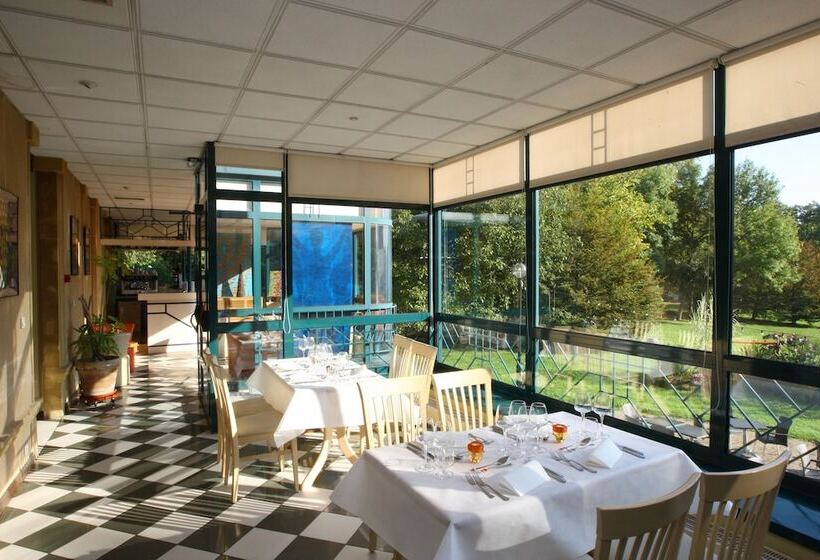 Отель Hôtel Domaine De Volkrange