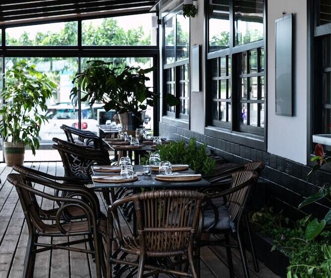 فندق Hôtel Du Midi Plage