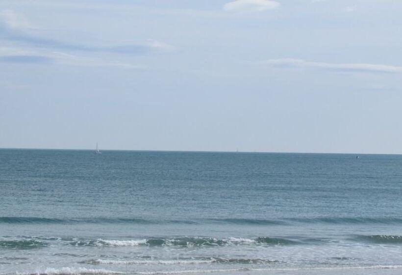 فندق Hôtel Du Midi Plage