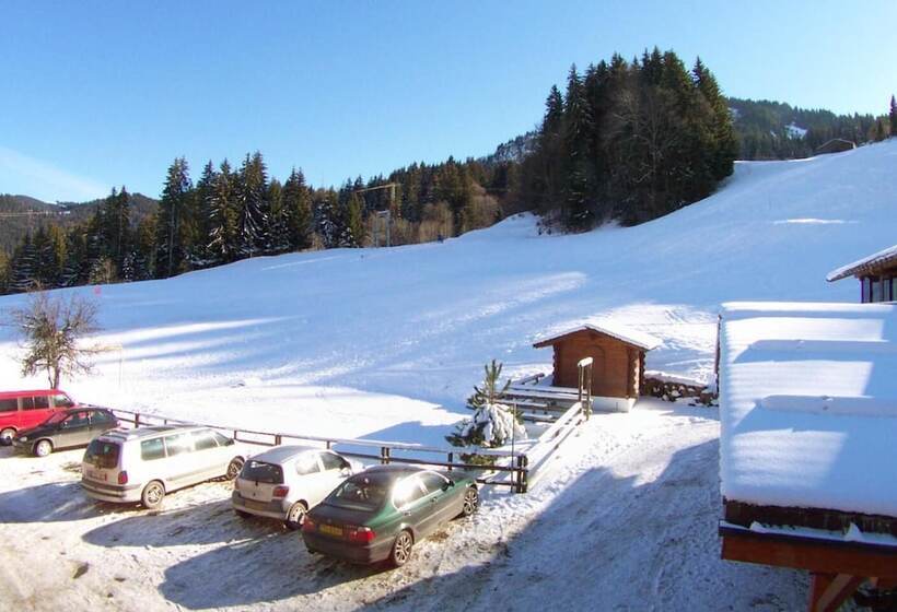 בית מלון כפרי Hôtel Les Bernards