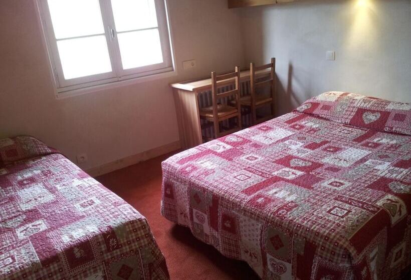 בית מלון כפרי Hôtel Les Bernards