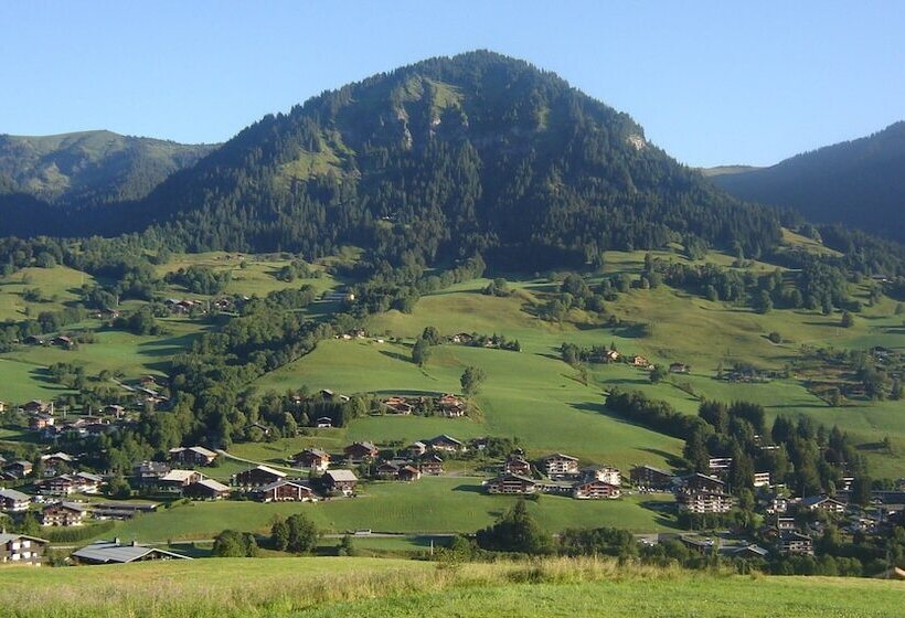 בית מלון כפרי Hôtel Les Bernards