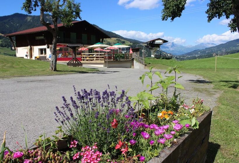 فندق Hôtel Les Bernards