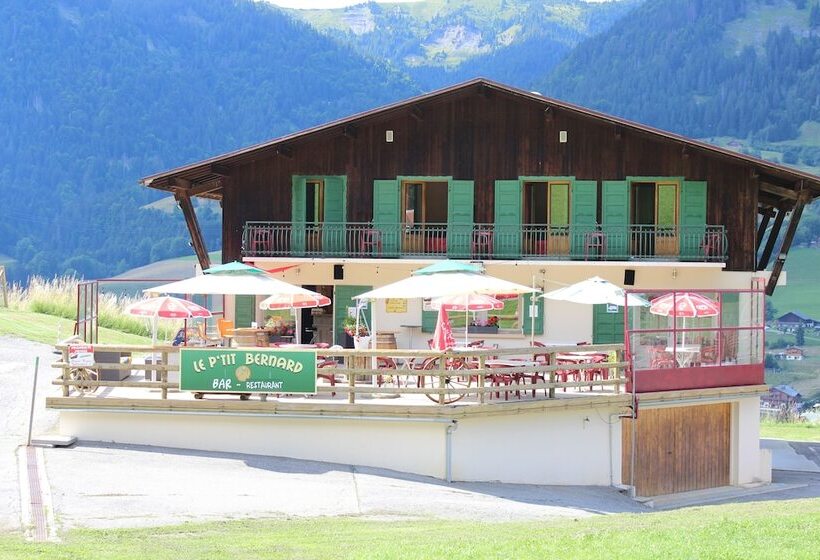 בית מלון כפרי Hôtel Les Bernards