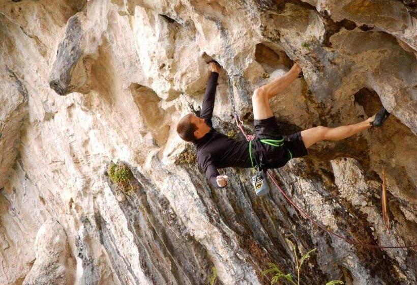 فندق Hôtel Mont Thabor Serre Chevalier