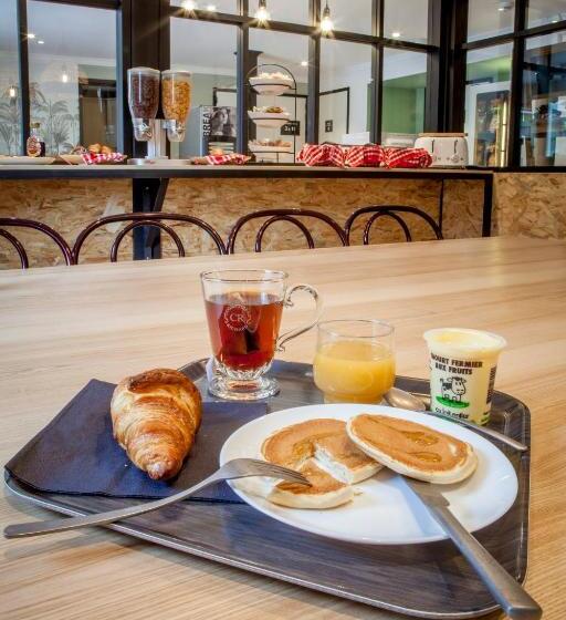 ホテル Hôtel Moustache Lille   Seclin