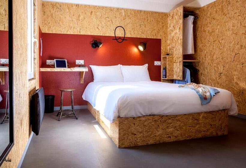 ホテル Hôtel Moustache Lille   Seclin