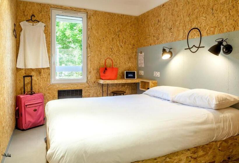 ホテル Hôtel Moustache Lille   Seclin