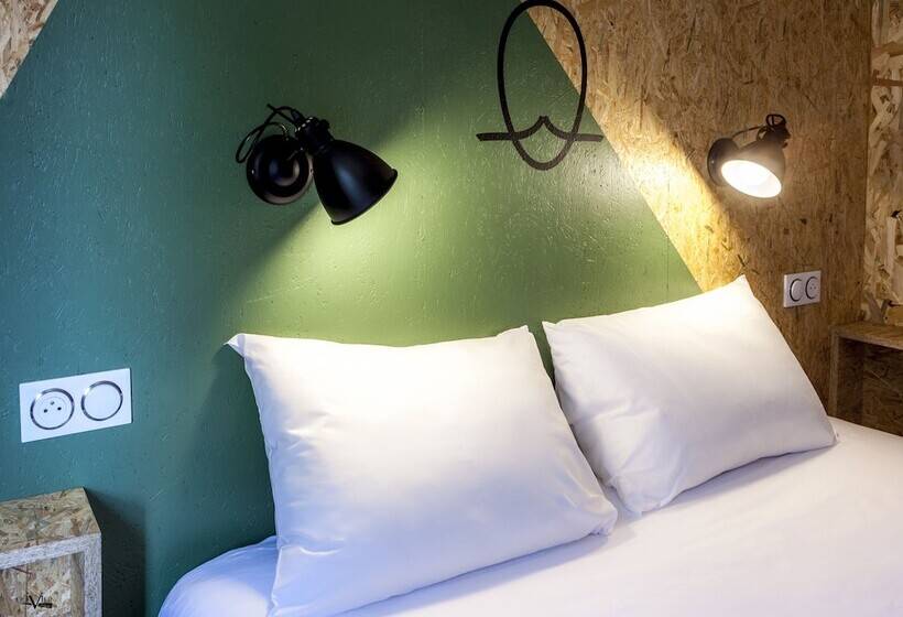 ホテル Hôtel Moustache Lille   Seclin