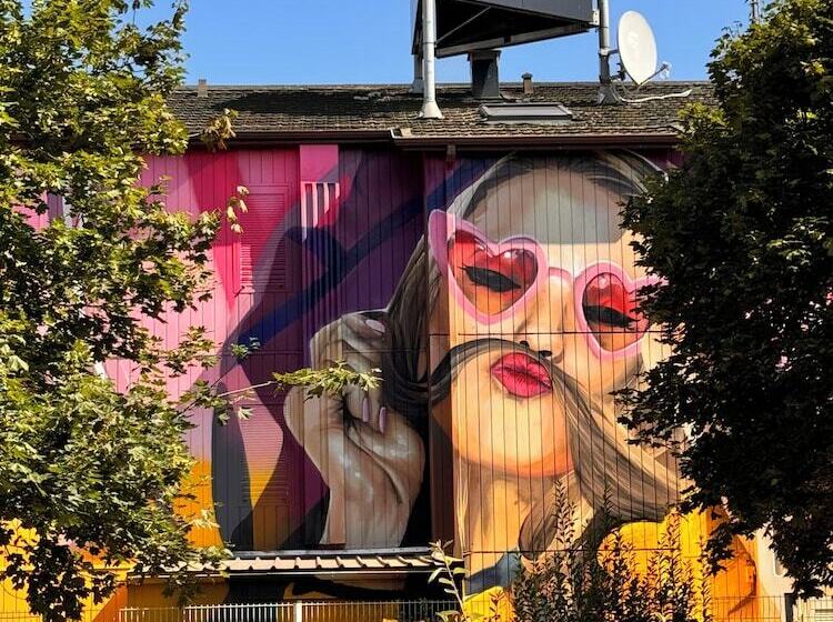 ホテル Hôtel Moustache Lille   Seclin