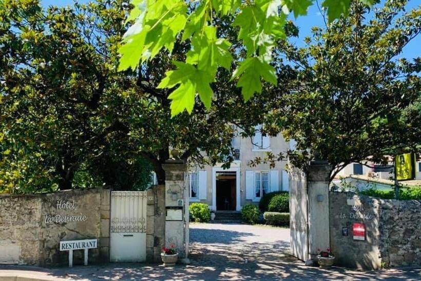 호텔 Hôtel Restaurant La Désirade