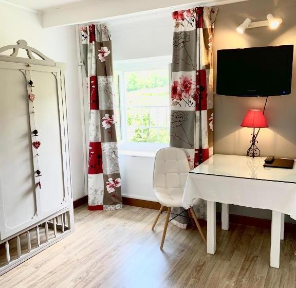 호텔 Hôtel Restaurant La Désirade