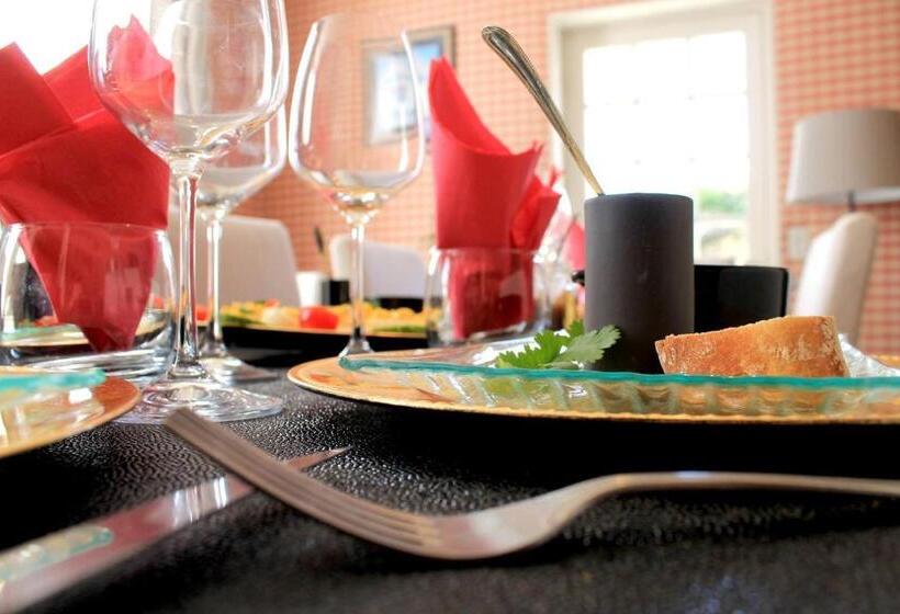 호텔 Hôtel Restaurant La Désirade