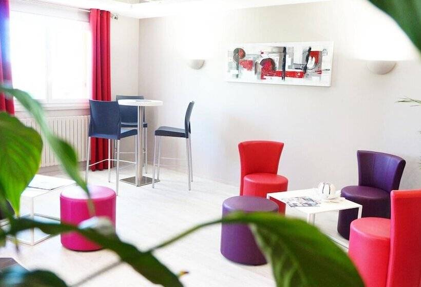 Отель Hôtel Robinson