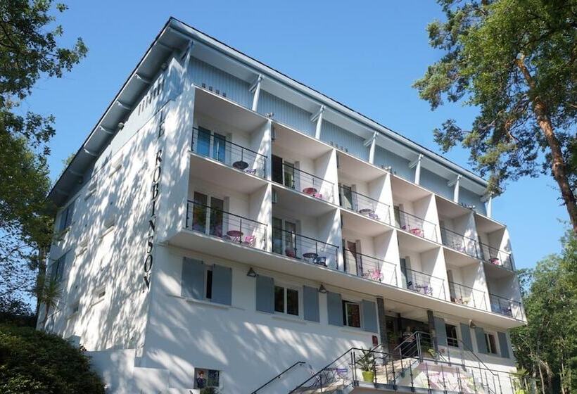 Отель Hôtel Robinson
