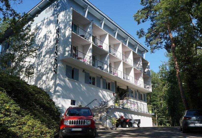 Отель Hôtel Robinson
