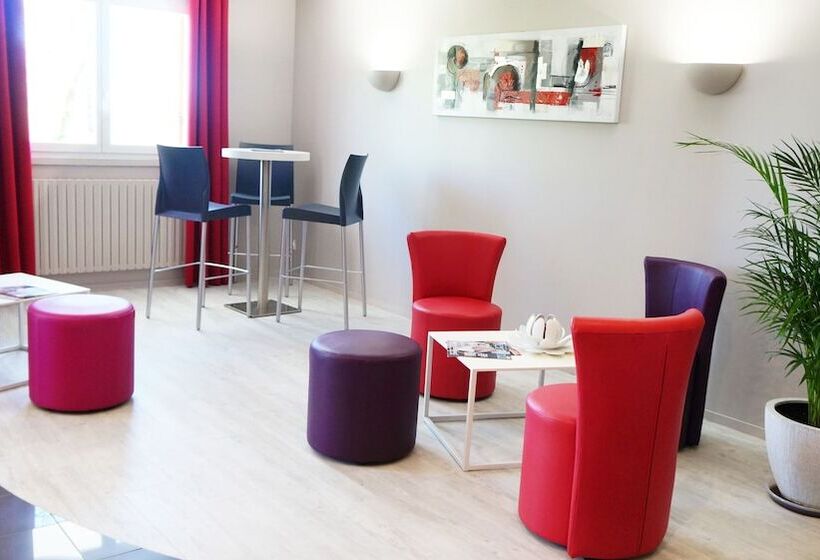 Отель Hôtel Robinson