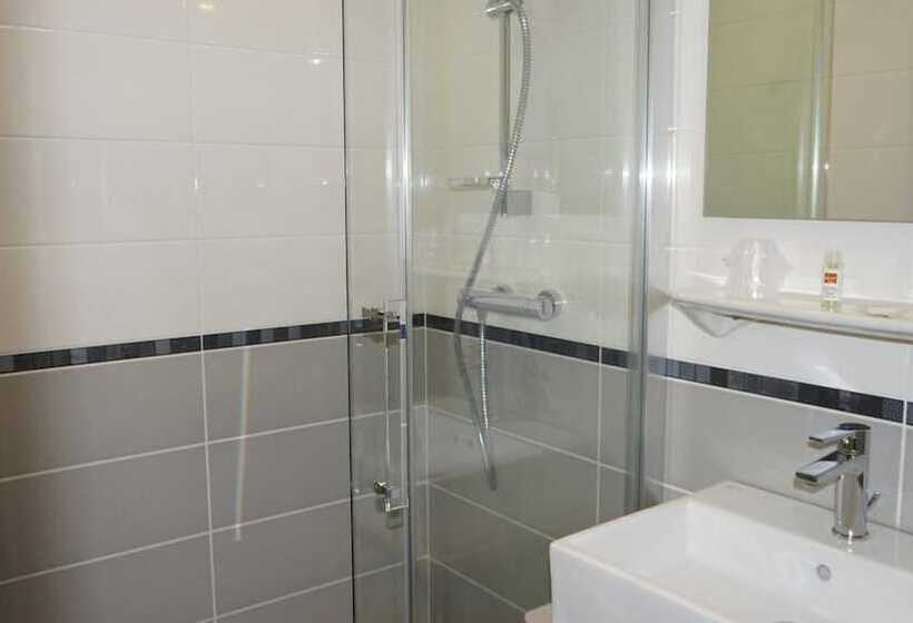 Отель Hôtel Robinson