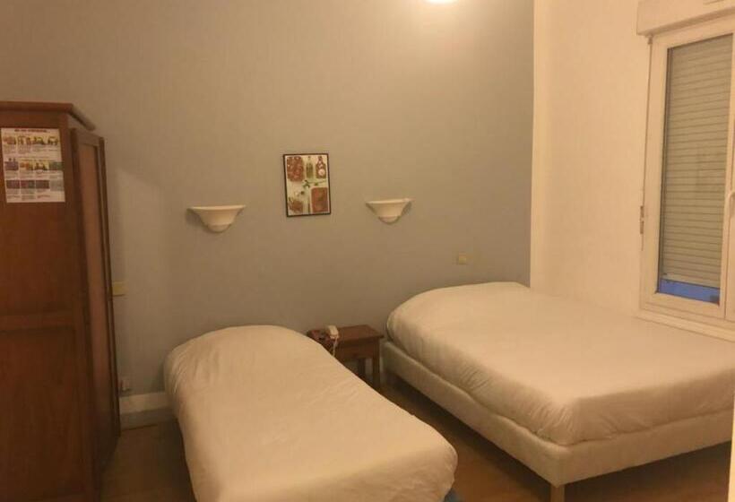 酒店 Hôtel Des Couronnes Châteaudun