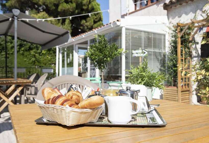هتل Hôtel & Studios Astor